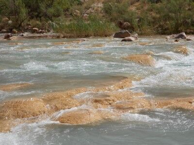 Pools made of minerals created in the Little Colorado River