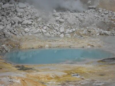 Turquoise blue pond at Bumpass Hell Lassen National Park