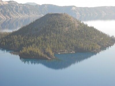 view of Wizard Island at Discovery Point