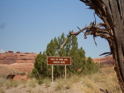 Park Avenue trail end pick-up sign at Arches National park