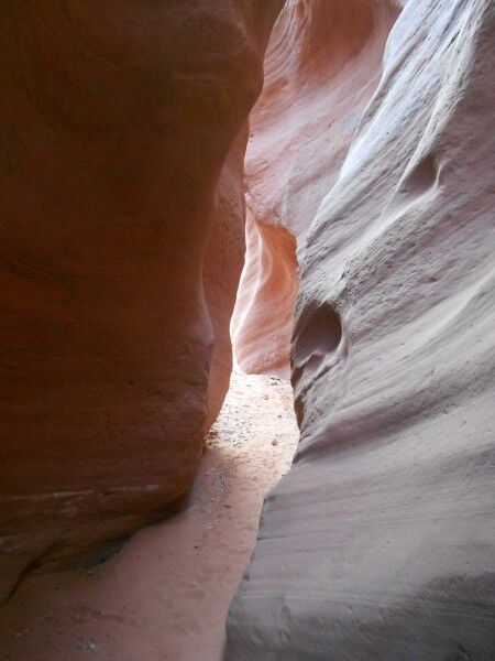 slot canyon curve