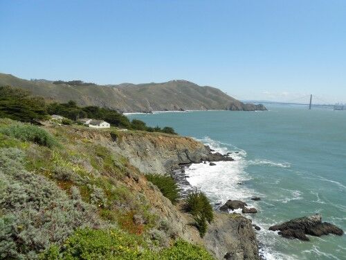 Point Bonita lighthouse trail start