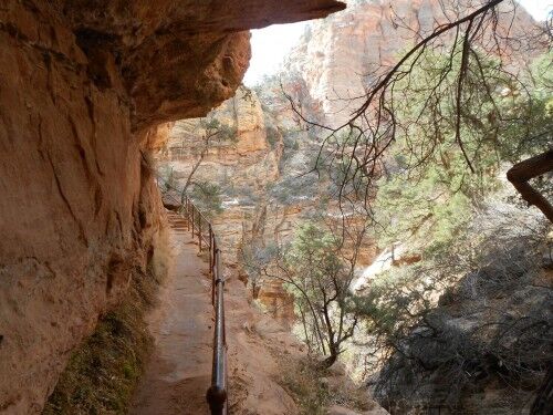 canyon overlook trail railing